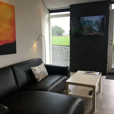 Elisesminde Apartment