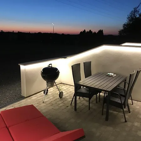 Elisesminde Apartment *